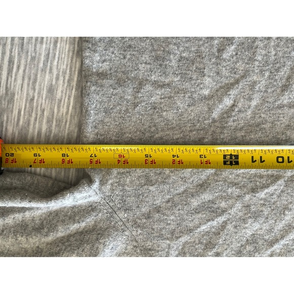 J. Crew Teddie Gray Crewneck Sweater Long Sleeve Merino Wool Blend Size L - Picture 2 of 6